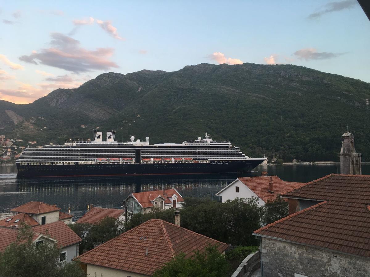 Tale House Montenegro Tivat Exteriör bild