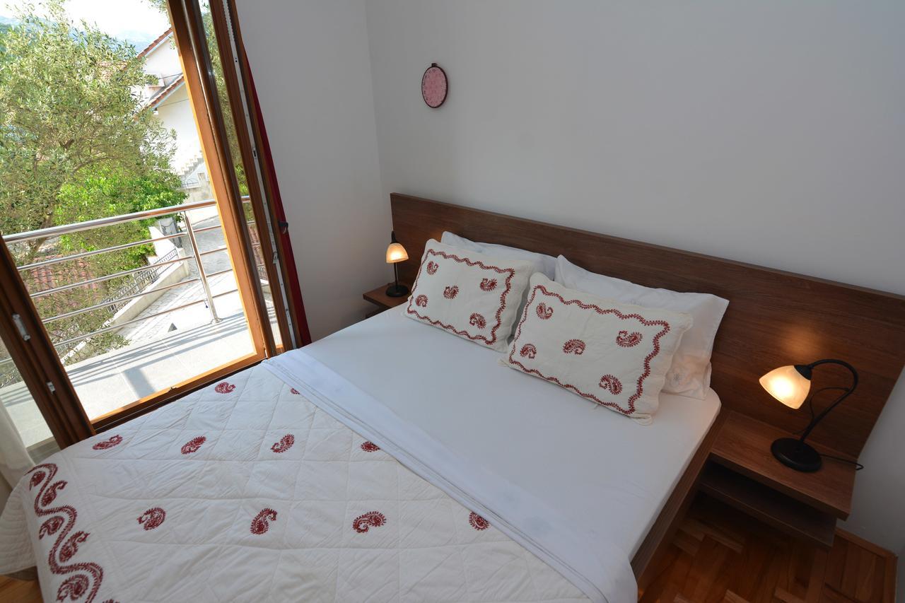 Tale House Montenegro Tivat Exteriör bild