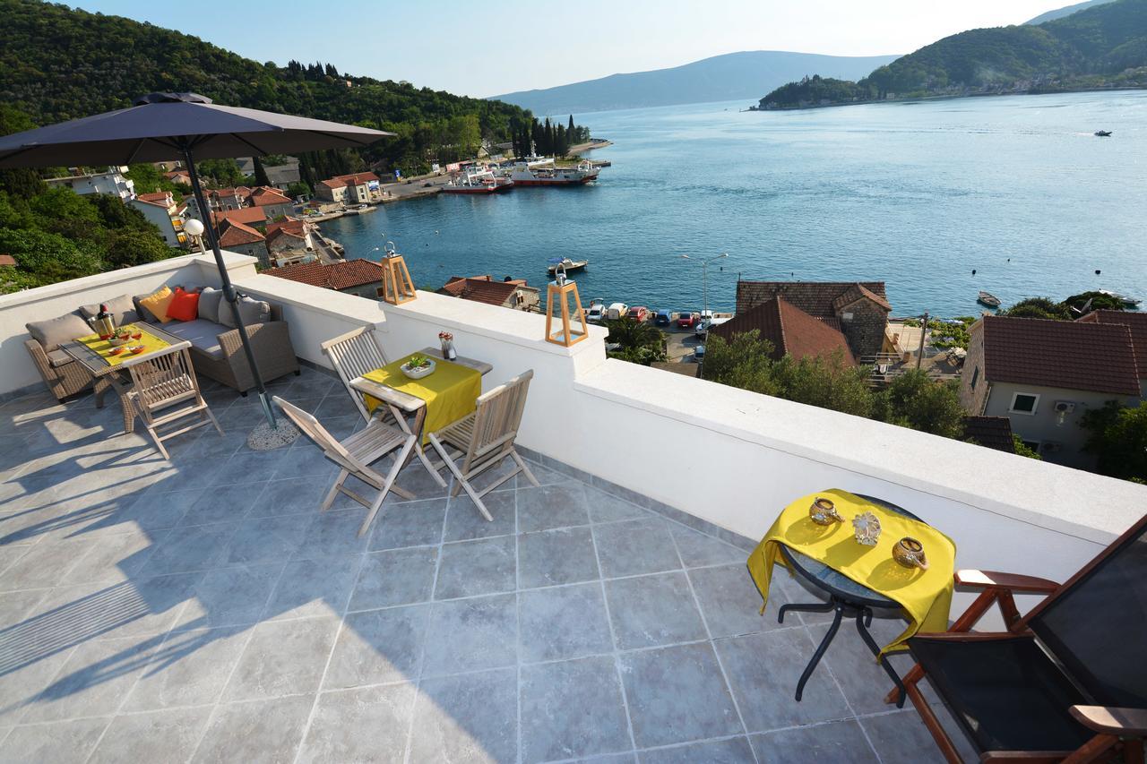 Tale House Montenegro Tivat Exteriör bild