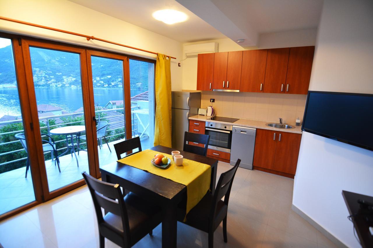 Tale House Montenegro Tivat Exteriör bild